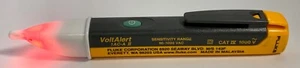 Fluke VoltAlert 1AC-A II Non Contact Voltage Tester - Picture 1 of 7
