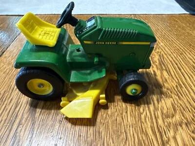 ERTL John Deere Garden Tractor - Image 1 of 2