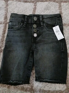 NWT Gap Kids Girls Black Bermuda High Rise Shorts Size 5 Slim - Picture 1 of 3
