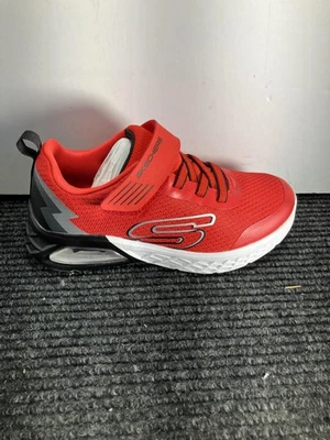 斯凯奇鞋青少年尺码 13.5 红色黑色气垫鞋跟带弹性 403933L — 第 1/4 张图片