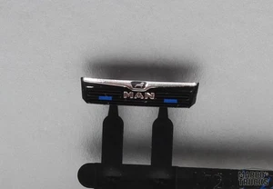 Herpa Grille, MAN TGE with Blue Flasher - 1:87 - /HN4283 - Picture 1 of 1