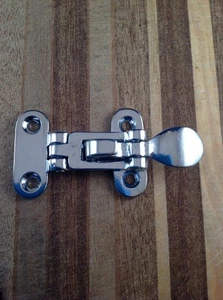 Enganche de gabinete de barco perro pulido cromo nuevo de lote antiguo - Imagen 1 de 5