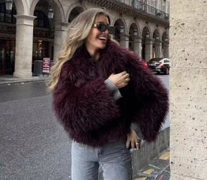 ZARA WOMAN NWT FW24 BURGUNDY FAUX FUR SHORT COAT  SIZE S 1255/877/606 - Picture 1 of 10
