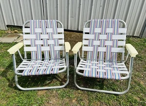 2 Vtg Aluminum Webbed Chairs Lawn Beach Patio Patriotic Plastic Arms Folding - Picture 1 of 10
