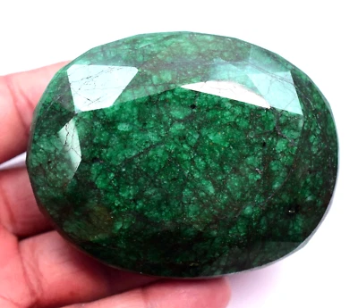 Natural Huge Green Emerald Zambian 1227.5 CT Certified Oval Cut Loose Gemstone - Image 1 of 4