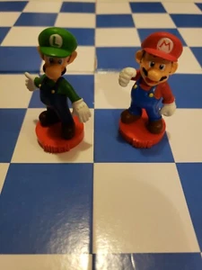 2 Super Mario Chess Pieces Mario & Luigi King Queen Replacement Cake Topper 2009 - Picture 1 of 1