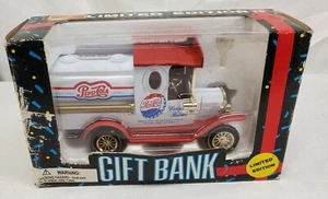 Golden Wheel - Pepsi Cola, Delivery Truck, Gift Bank - Die Cast - 1993 -READ - Picture 1 of 7