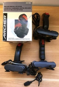 LOT DE 4 JOYSTICKS ARCHER SVI SEGA ATARI COMMODORE AMSTRAD MSX FONCTIONNELS - Picture 1 of 16