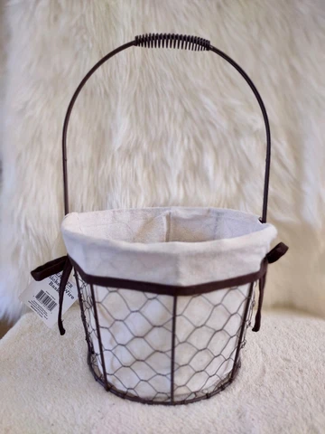 NEW Metal Chicken Wire Storage Easter Basket W/Removable Cloth Liner Farmhouse Cover