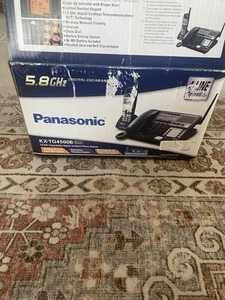 Panasonic KX-TG4500B 5,8 GHz 4 linie przewodowe / bezprzewodowe telefony odczyt - Zdjęcie 1 z 7