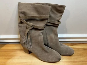 Tahari Johnny Beige Suede Leather 1/2 Zip Tassel Heel Mid Calf 11M Boots - Picture 1 of 13