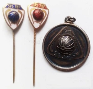 Complete set old 2 pin and medals FA Finland - Picture 1 of 2