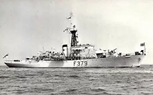 16 PHOTOS OF ROYAL NAVY CASTLE CLASS CORVETTES- PORTCHESTER, TINTAGEL, LEEDS etc - Picture 1 of 6
