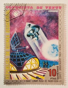 República de Guinea ~ Base Lunar Rusa De Radio/Viaje a Venus ~ 10 Sello PTAS - Imagen 1 de 6