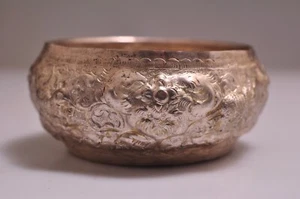 Antique Burmese Thai Silver 800-900 Animals & Floral Repousse Bowl-4"widest sect - Picture 1 of 9