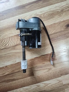 Proma/ Royal Signet Back Motor Assembly  - Picture 1 of 4