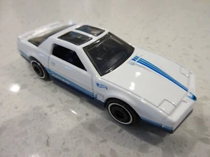 2019 Hot Wheels '84 Pontiac Firebird WHITE Muscle Mania Diecast Toy Race Car - Picture 1 of 6