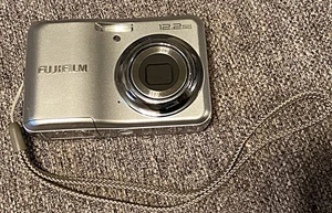 Fujifilm FinePix A220 12.2MP Digital Camera 3x Optical Zoom (For Parts Only) - Picture 1 of 4