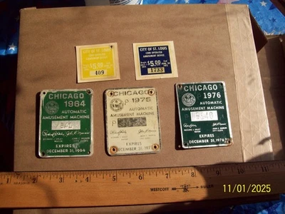 Etiquetas automáticas para máquinas de diversiones, Chicago y St Louis Foto 1 de 4