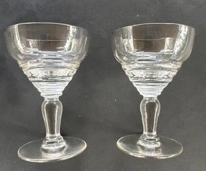 Coppia di bicchieri trasparenti da aperitivo/cordiali vintage. Altezza 9 cm diametro 6 cm. Buona C - Foto 1 di 11