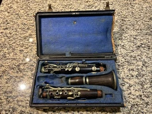 Vintage Clarinet for Restoration - Picture 1 of 16