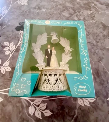 Topper de pastel de boda vintage MCM 1950 pintado a mano de novia y novio NUEVO en caja Foto 1 de 4