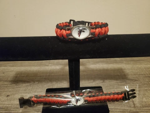 Atlanta Falcons NFL Paracord Bracelet Cover