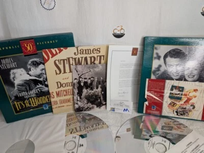 It's A Wonderful Life (1946) 50th Anniversary Deluxe LaserDisc Set (M/VG) - Image 1 of 4