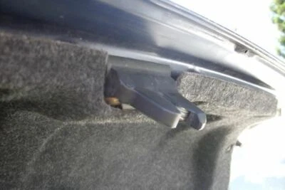 Actuador de cierre de cerradura de maletero tapa cupé 2 puertas 99 2000 01 TOYOTA SOLARA #o Foto 1 de 2