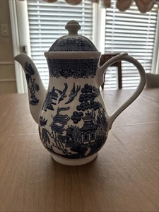 Churchill Blue Willow Teapot Coffee Pot England Vintage Georgian MINT 9.5" H - Picture 1 of 24