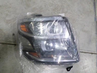 Faro delantero derecho Chevy Tahoe Suburban 2015-2020 LED DRL con bombillas Foto 1 de 4