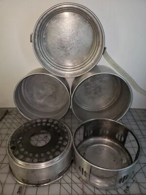 SIGG TOURIST COOKSET w/ SVEA 123R STOVE & PUMP - Image 1 of 4