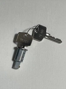 BSA TRIUMPH NORTON IGNITION SWITCH TUMBLER KEYS LUCAS 5316731 82-6981 03-3044 - Picture 1 of 5