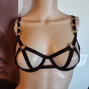 Victoria’s Secret Very Sexy Strappy Unlined Balconet Bra Gold Ring Black M NWOT - Picture 1 of 4