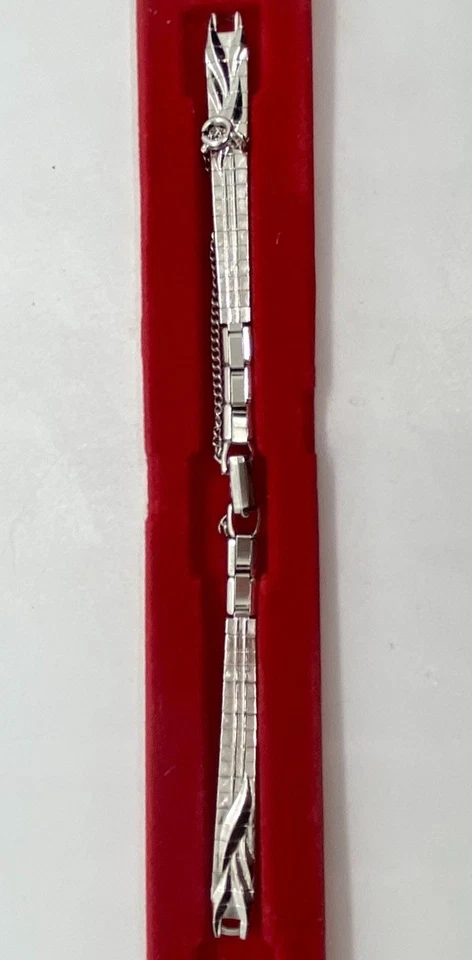 "NUEVO DE COLECCIÓN DIPLOMÁTICO Correa de reloj de lujo para damas Anillo de plata Extremo Cadena de seguridad 5-3/4""L" Foto 1 de 4