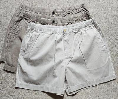 Tres pares de pantalones cortos Nautica Relax Fit XXL caqui para hombre cintura elástica chinos informales Foto 1 de 4