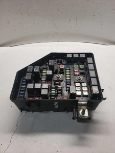 Fuse Box Engine HID With Halogen High Beam Opt Tvd Fits 12 ACADIA 1413304 - Picture 1 of 15