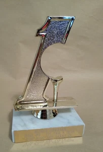 Hole in One Golfschläger Trophäe Auszeichnung goldfarben Nummer eins Marmorsockel 17.02.2000 FL - Bild 1 von 10