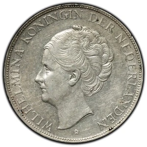 Netherlands 1937 2 1/2 Gulden Silver Coin KM #165 - Picture 1 of 2