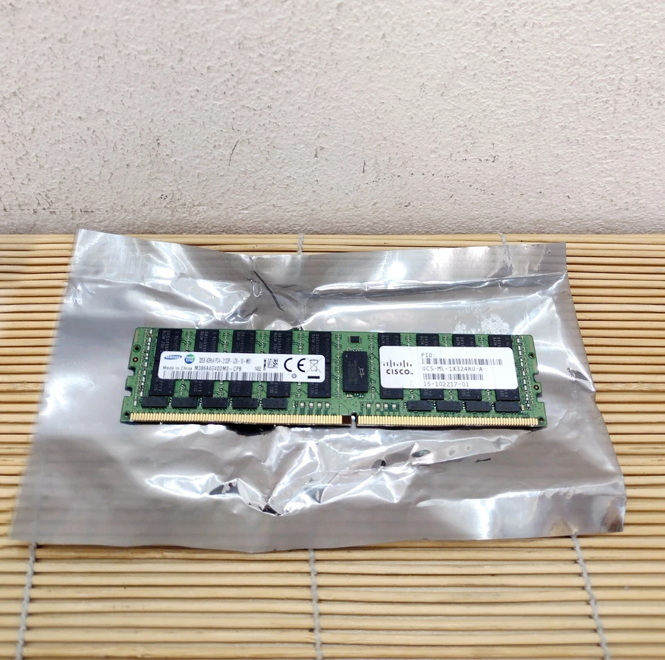 Cisco UCS-ML-1X324RU-A 32GB DDR4-2133-MHz LRDIMM/PC4-17000 quad rank x4 1.2v - Bild 1 von 1