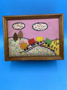 GORHAM NEEDLEPOINT JEWELRY MUSIC BOX - Picture 1 of 8