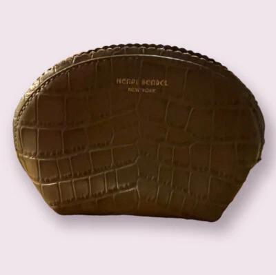 Bolso de maquillaje de cuero verde oliva Henri Bendel Foto 1 de 4