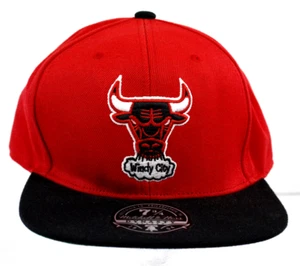 Mitchell & Ness Chicago Bulls Fitted Hat Men's Sz 7 3/4 Red Black Windy City - Imagen 1 de 10