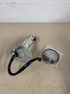 08 09 10 KAWASAKI NINJA ZX10R OEM FUEL PUMP GAS PETROL SENDER UNIT Good #0186 - Picture 1 of 8