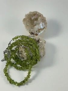 Peridot Gemstone Chip Bracelet - Picture 1 of 5