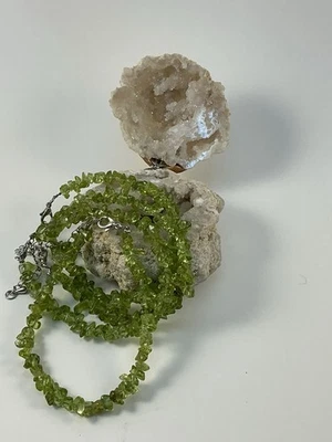 Peridot Gemstone Chip Bracelet - Image 1 of 4
