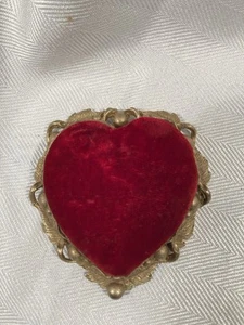 Vintage Sam Fink Red Velvet Heart Pin Cushion - Picture 1 of 3