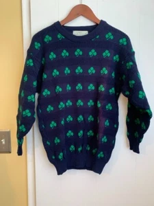 Maglione Vintage Quill's Woolen Market Ireland (M) Blu con Trifogli Verde - Foto 1 di 5