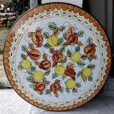 tavolo in pietra lavica dipinto a mano.