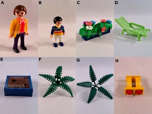 PLAYMOBIL 3965 CASA MODERNA DONNA RAGAZZO FIORI SALOTTO RINGHIERA FELCE - PEZZI A SCELTA - Foto 1 di 9